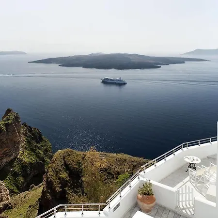 Tzekos 4* Fira (Santorini)